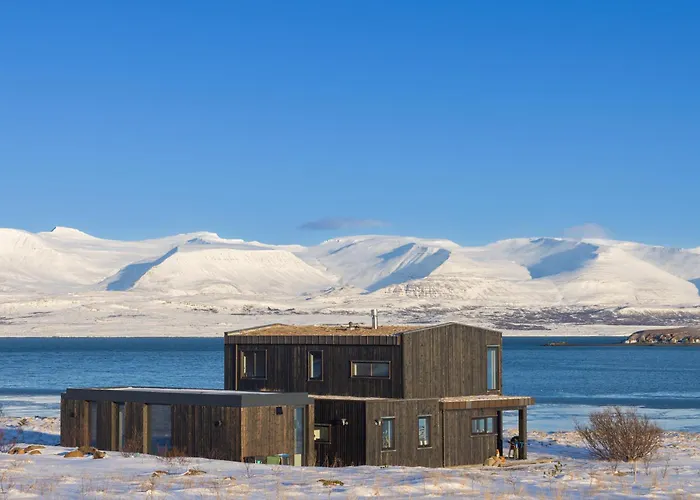 The Oceanfront Private Northern Lights Villa