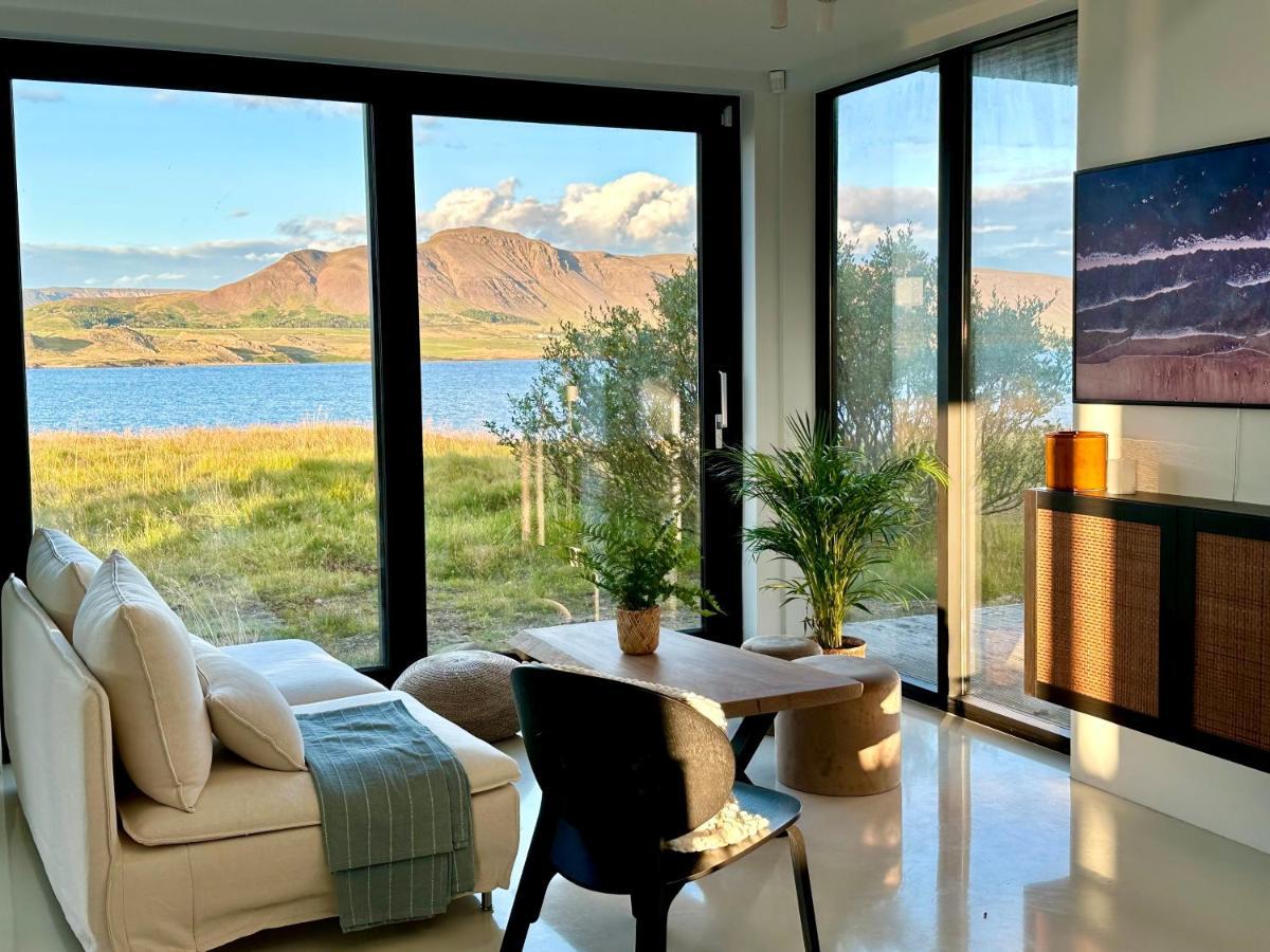 The Oceanfront Private Northern Lights Reynivellir