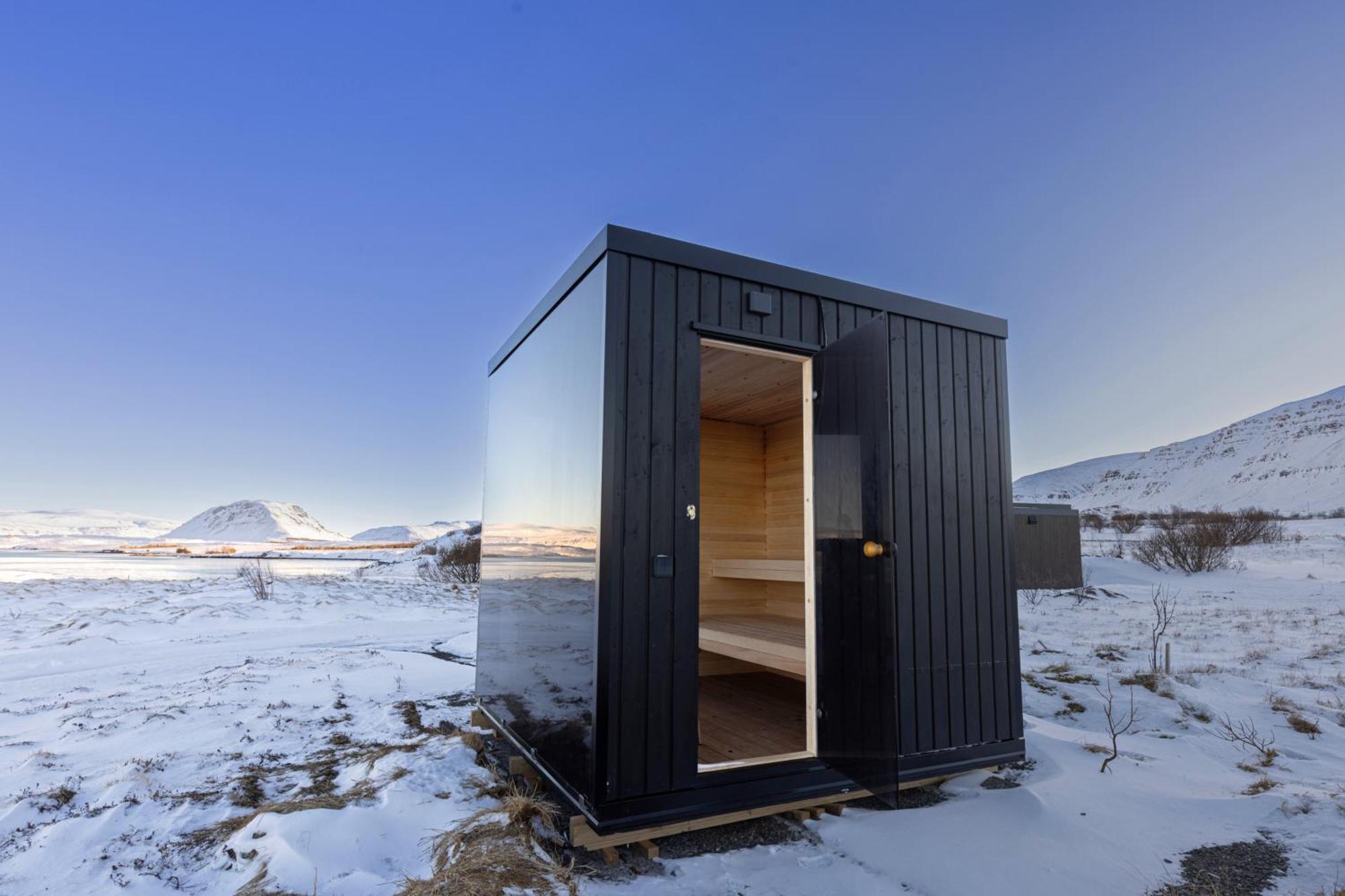 The Oceanfront Private Northern Lights Reynivellir