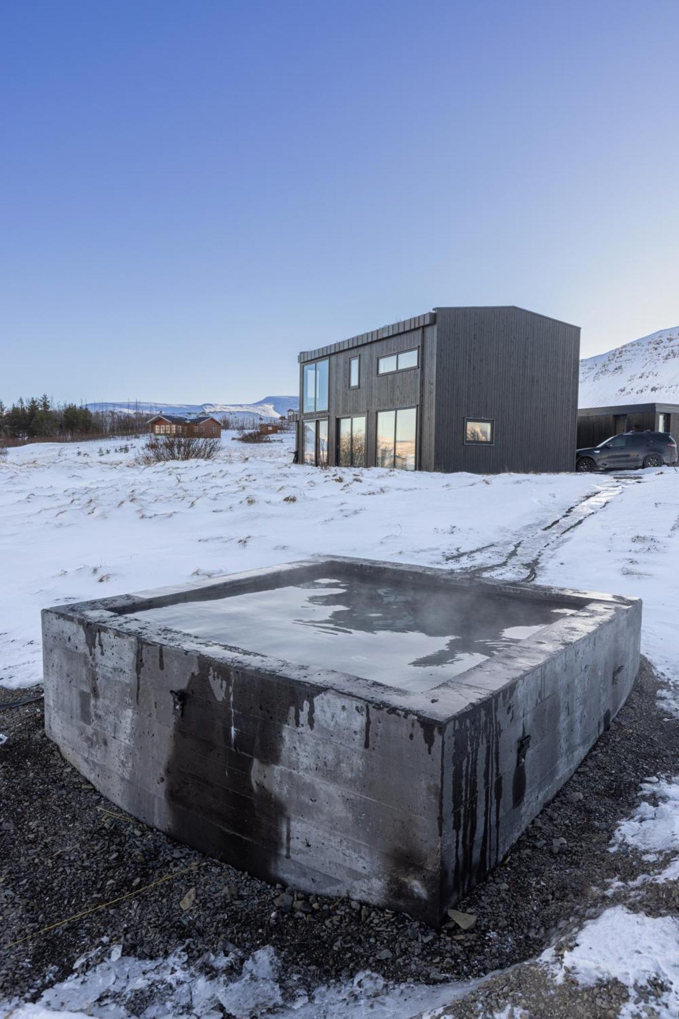 The Oceanfront Private Northern Lights Holiday home Reynivellir